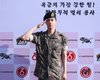 50-летнюю фанатку вызвали на допрос после поцелуя с певцом из K-pop группы BTS