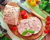 Лучше, чем колбаса из магазина: рецепт вкусной ветчины из индейки