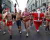 В Будапеште прошел пробег Санта Клаусов в купальных костюмах