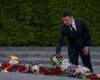 День победы: Зеленский почтил память погибших у Вечного огня в Киеве и на Закарпатье