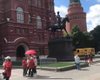"ГУР" в Москве: источники Фокуса показали, как на памятнике Жукову появилась надпись (видео)