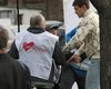 Возле харьковского суда бютовца ударили по голове металлической трубой