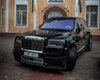 У Києві помітили дорогий кросовер Rolls-Royce із яскравим тюнінгом (фото)
