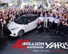 Подарок к юбилею: Toyota выпустила 10-миллионный Yaris (видео)