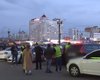В Киеве вооруженный мужчина взял в заложники мать с ребенком и потребовал выкуп (видео)
