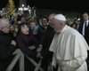 Папа Римский извинился за то, что ударил по рукам женщину