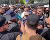 Между участниками митинга против открытия рынка земли под КСУ произошла потасовка, - СМИ (видео)