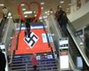 В киевском торговом центре на лестнице появилось изображение свастики