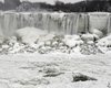 Ниагарский водопад замерз из-за рекордных холодов в Америке