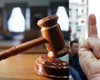 "Право, дане Богом": суд виправдав чоловіка, який показав середній палець сусідові