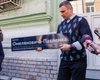 Кличко показали новые киевские адресные таблички