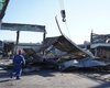 При разборе завалов ТЦ в Кременчуге произошел сдвиг плит, ранены спасатели (фото)