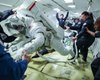Новый скафандр для астронавтов NASA прошел испытание в невесомости (видео)