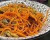 Яскраво і смачно: салат із корейською морквою та грибами