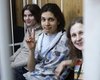 Pussy Riot попросили не отправлять их в колонию