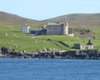 В Британии выставили на продажу приватный остров с замком и стадом овец