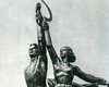 Скульптура Рабочего и колхозницы в субботу вернется на прежнее место