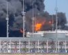 Стався ще один вибух: у Ростовській області другу добу горить нафтобаза (відео)