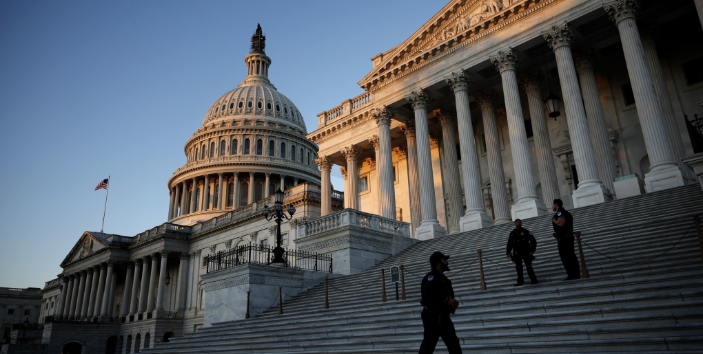 Сенат США проголосував за виділення допомоги Україні в $61 млрд