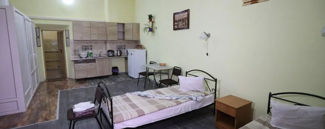 Як у Бога за гратами. Чому платні камери в українських СІЗО — це свинство