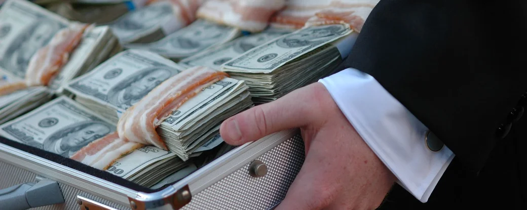 Вкрав — сядеш. Чому хабарникам в Україні має бути боляче