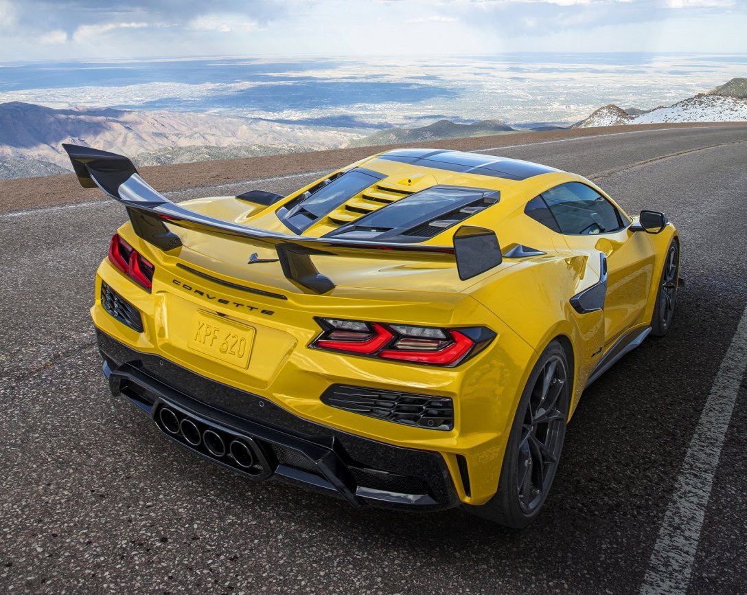 Chevrolet представили самый мощный, быстрый и дорогой Corvette