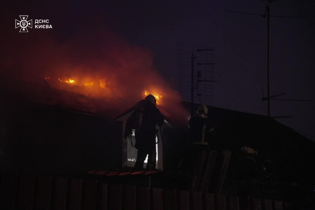 У Києві горів Видубицький чоловічий монастир, — КМДА (відео)