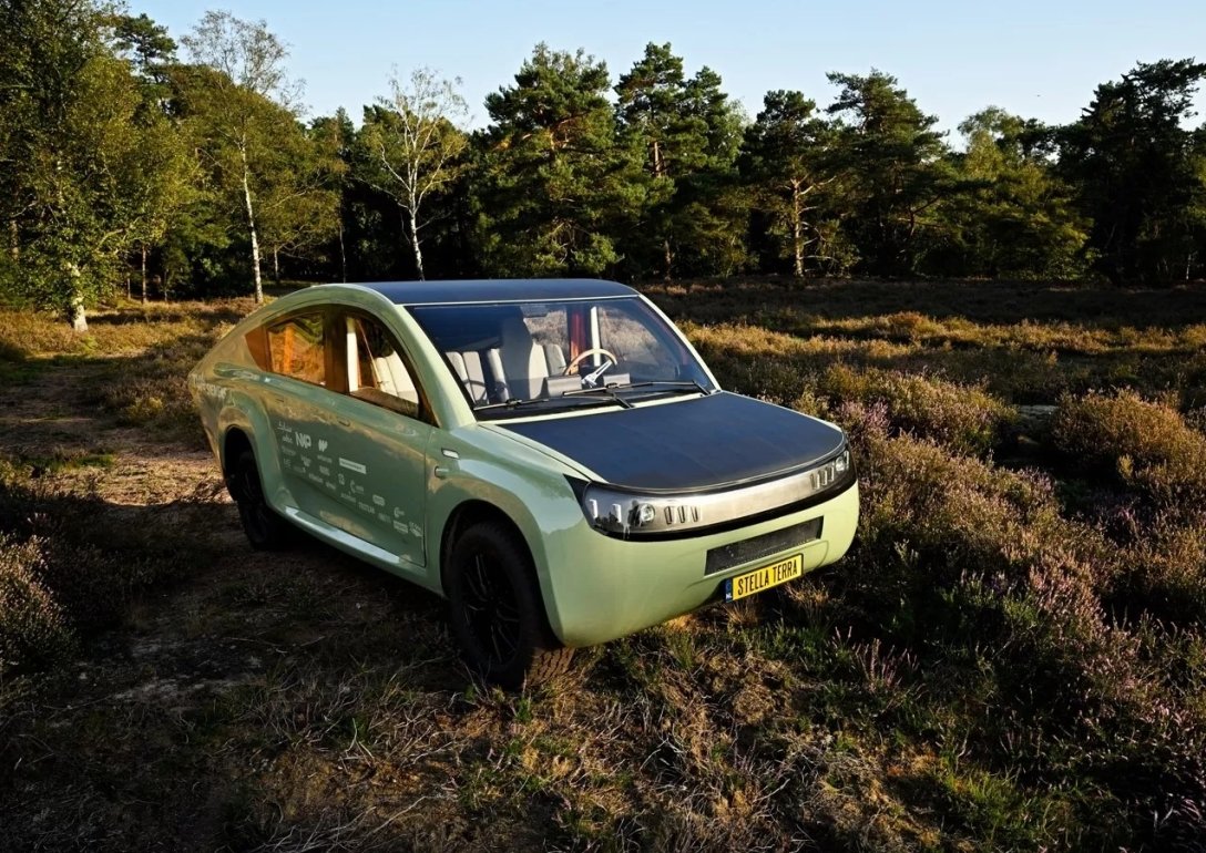 авто на солнечных батареях, Stella Terra, электромобиль Stella Terra