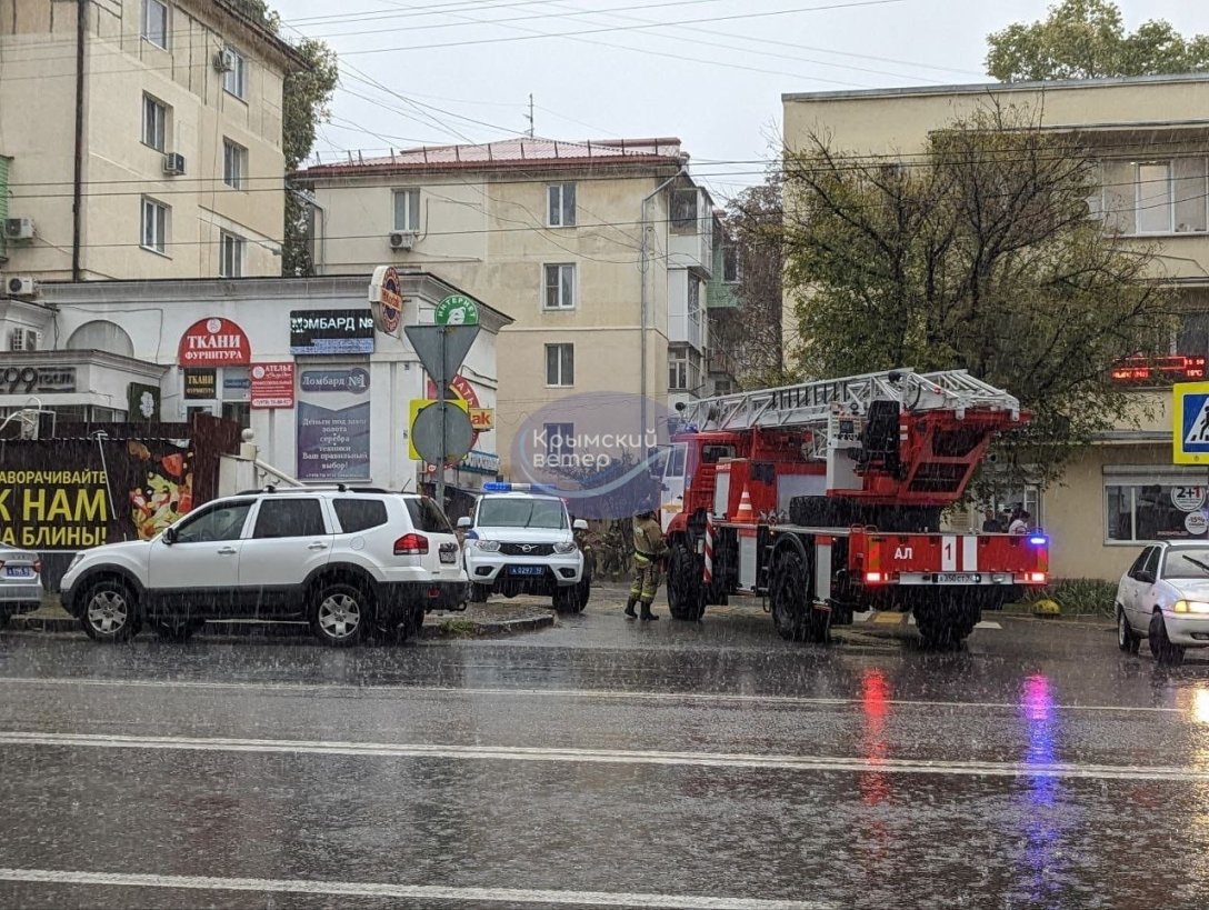 В центре Севастополя прогремел мощный взрыв: оккупанты говорят об ударе  молнии (фото)