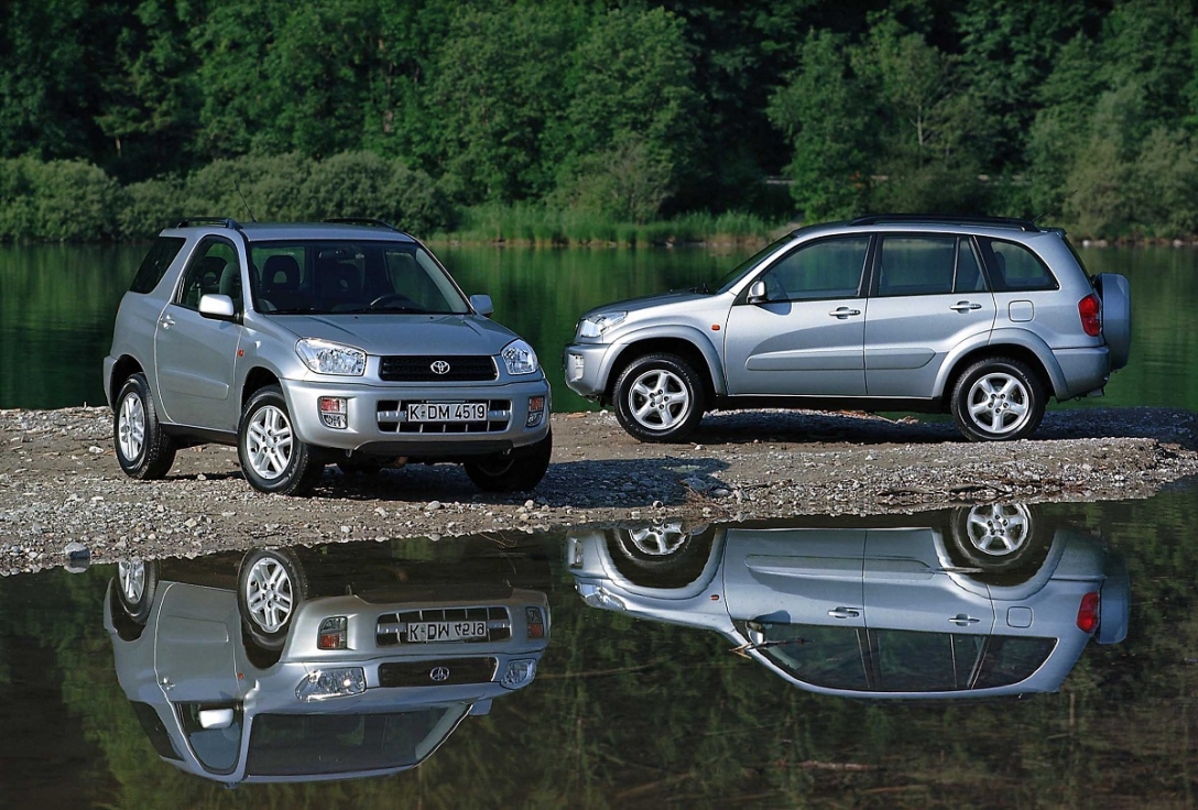 Toyota RAV4 2000, Toyota RAV4, нова Toyota RAV4, кросовер Toyota RAV4, історія Toyota RAV4