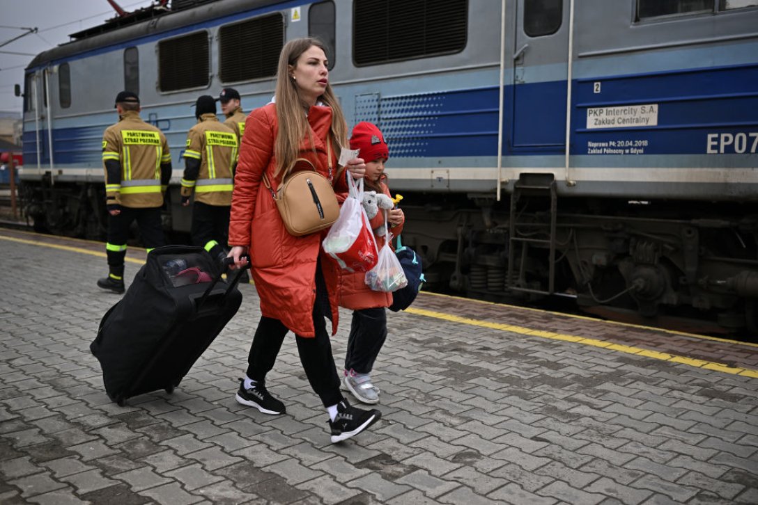 Деякі біженці не інформують місцеві органи влади країни перебування про рішення повернутися до України