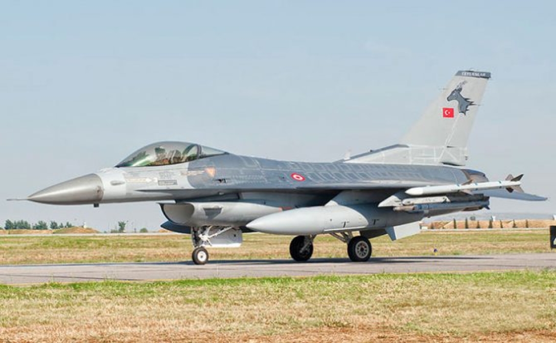 истребитель F-16