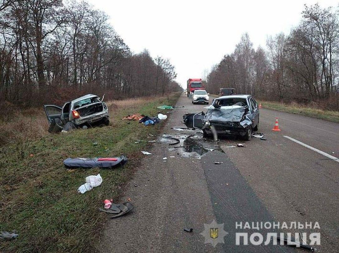 В Черниговской области в ДТП погибли три человека (видео)