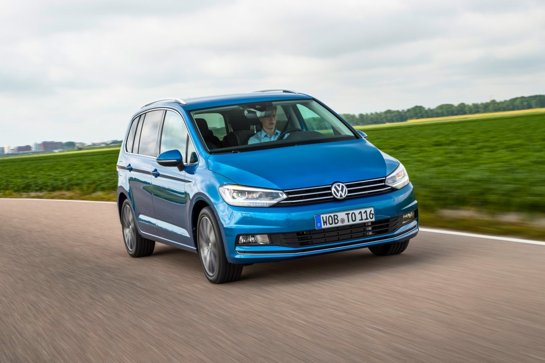 Volkswagen Touran, семейни автомобили, най-добрите семейни автомобили, седемместни автомобили, седемместни автомобили