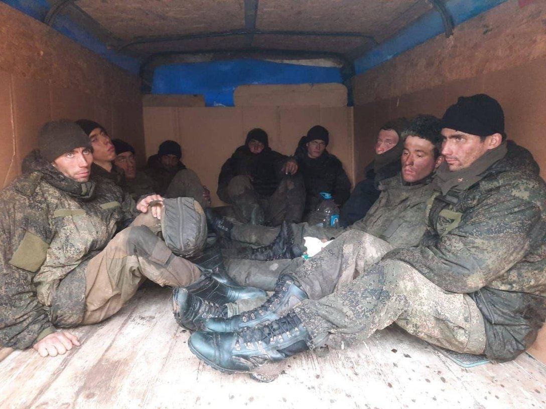 Жители Сумской области помогли взять в плен 29 военных РФ (фото)