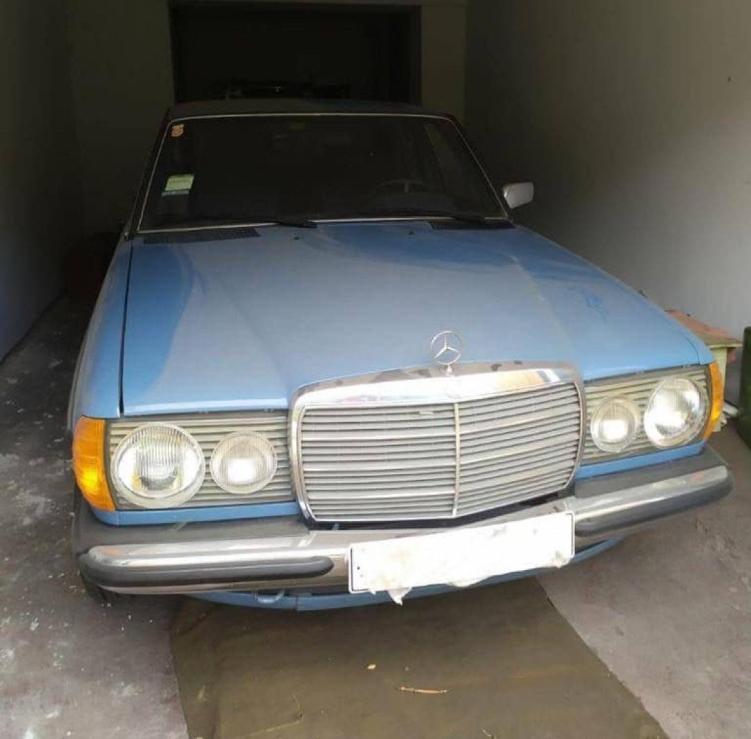 Mercedes 123, Mercedes W123, Mercedes 300D, капсула часу, Mercedes 300D