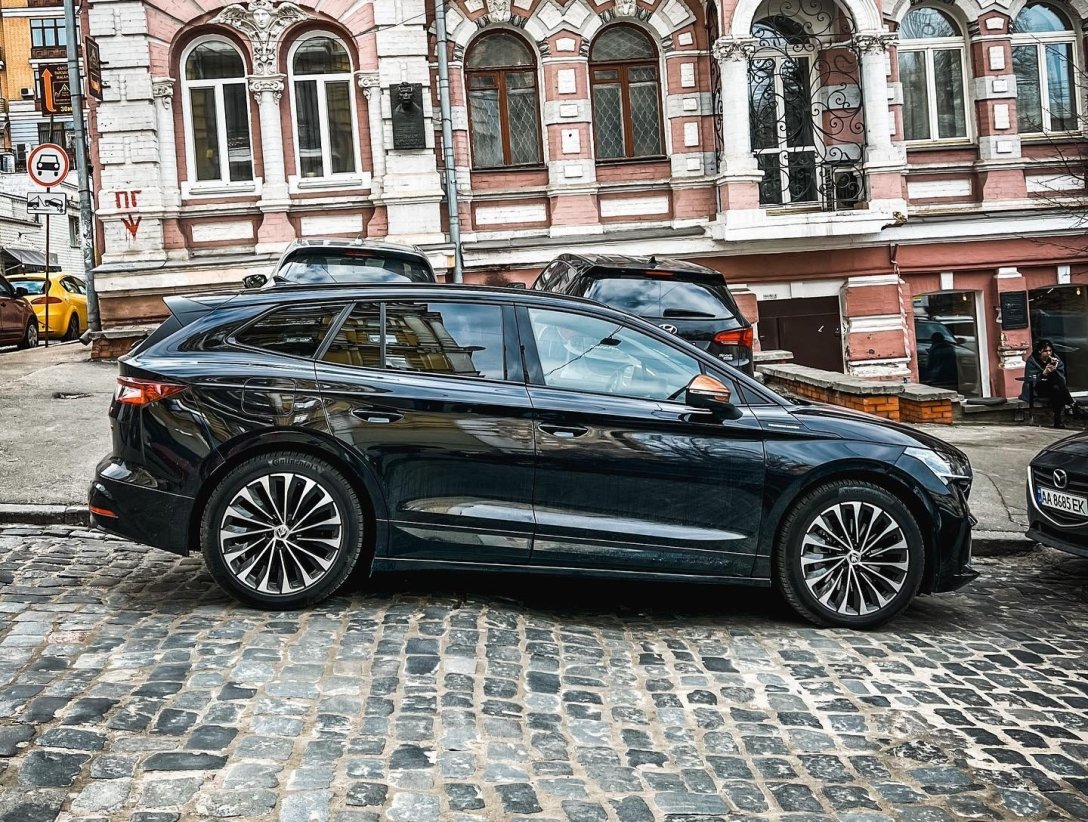 Skoda Enyaq iV Founders Edition, Skoda Enyaq iV, электромобиль Skoda Enyaq, кроссовер Skoda Enyaq, Skoda Enyaq