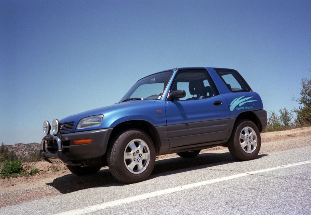 Toyota RAV4 1994, Toyota RAV4, нова Toyota RAV4, кросовер Toyota RAV4, історія Toyota RAV4