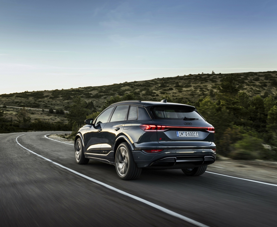 новий Audi Q6 e-tron, Audi Q6, Audi Q6 e-tron, новий Audi Q6, кросовер Audi, електромобіль Audi