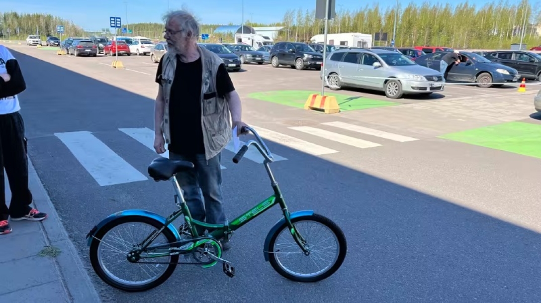 Аукціон велосипедів російсткмих мігрантів у Фінляндії