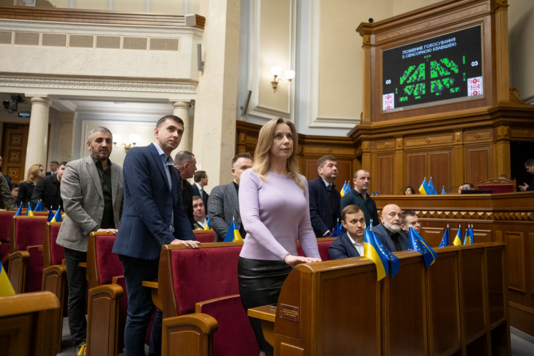 верховная рада, правительство, большинство, власть в Украине, офис президента