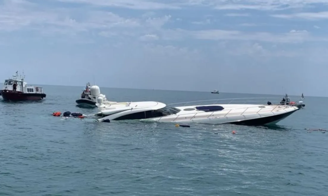 Яхта за 1 мільйон доларів затонула в США, Sunseeker Predator 80, судно, фото, рятувальники