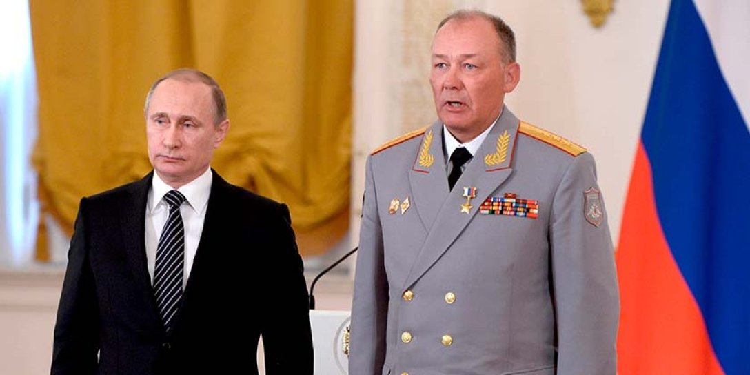 Владимир Путин и Александр Дворников