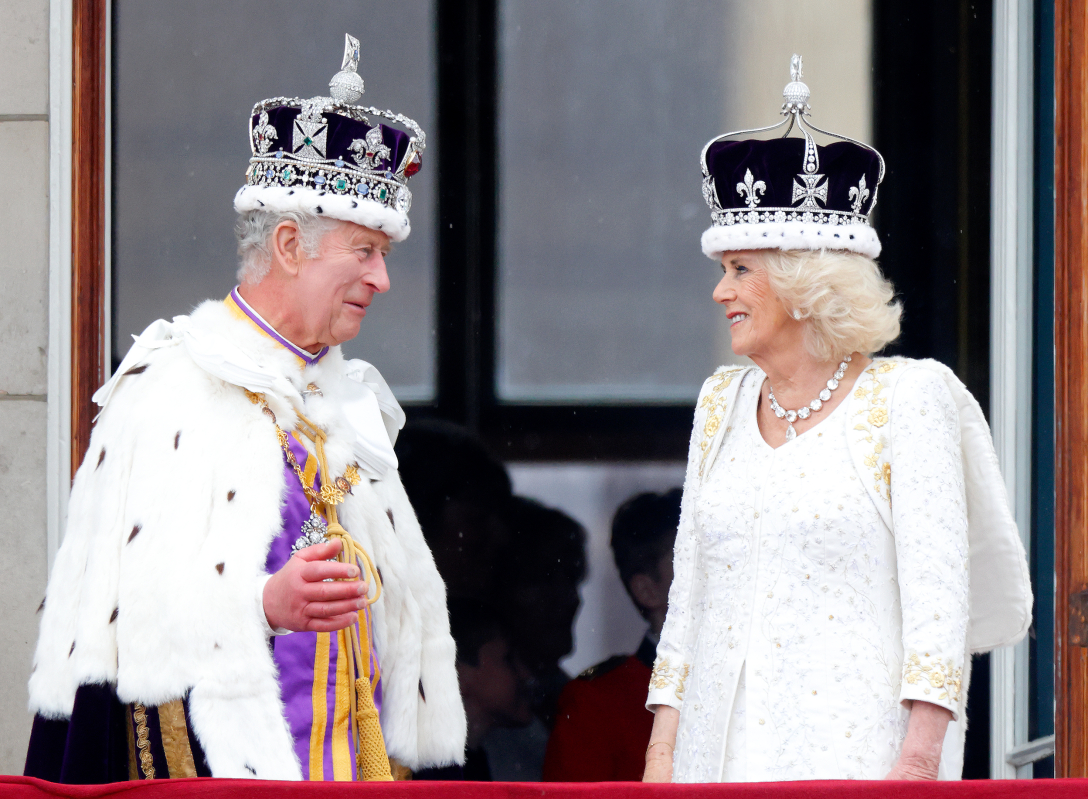 Король Чарльз ІІІ та королева Камілла в день коронації