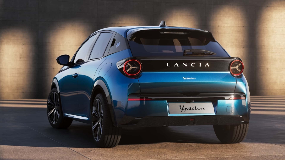 Lancia Ypsilon, Lancia Ypsilon 2024, нова Lancia Ypsilon, електромобіль Lancia