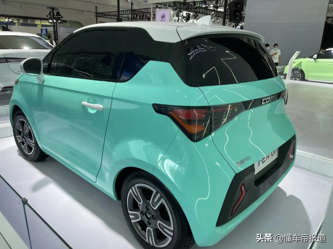 В Китае показали новый бюджетный компактный электромобиль от Chery