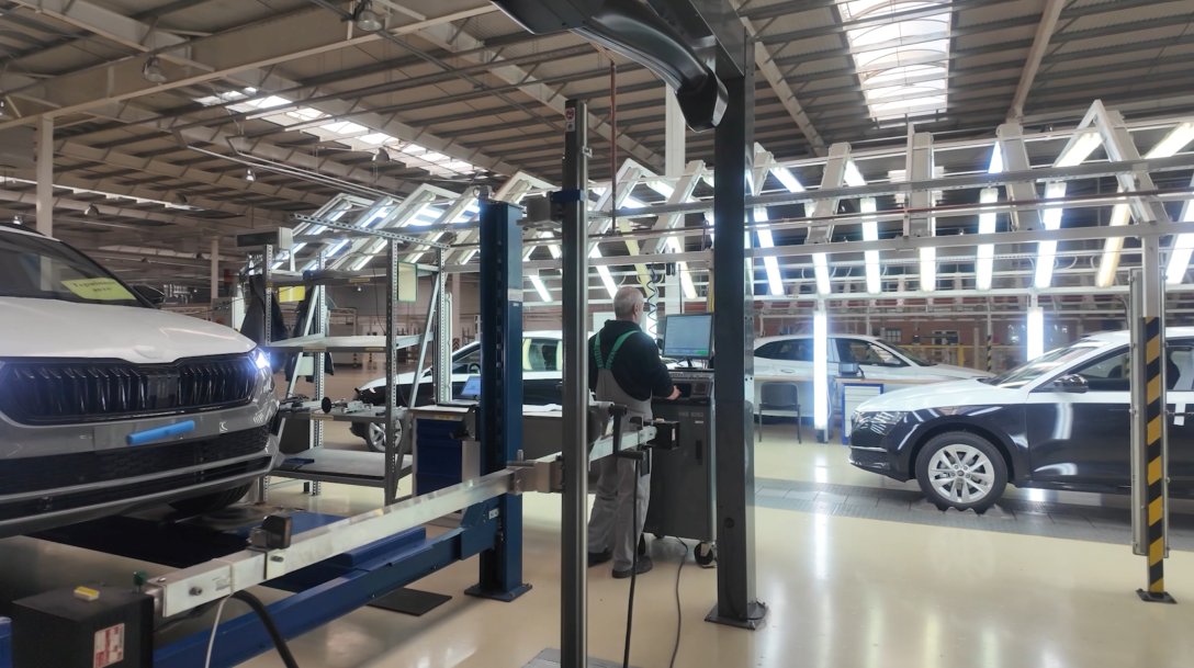 "Єврокар" шукає можливості для виробництва електрокарів