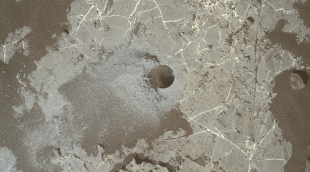 кратер Гейла, отверстие, снимок