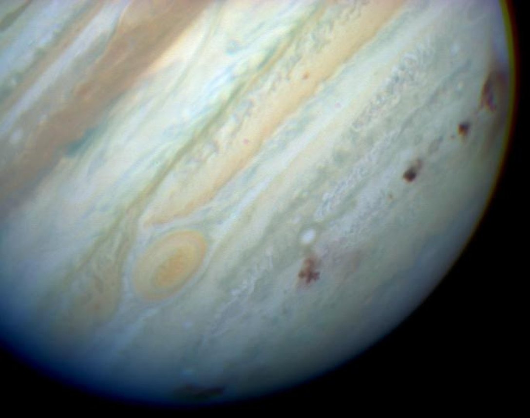 Юпитер, пятна, комета, столкновения с кометой, Шумейкеров — Леви 9