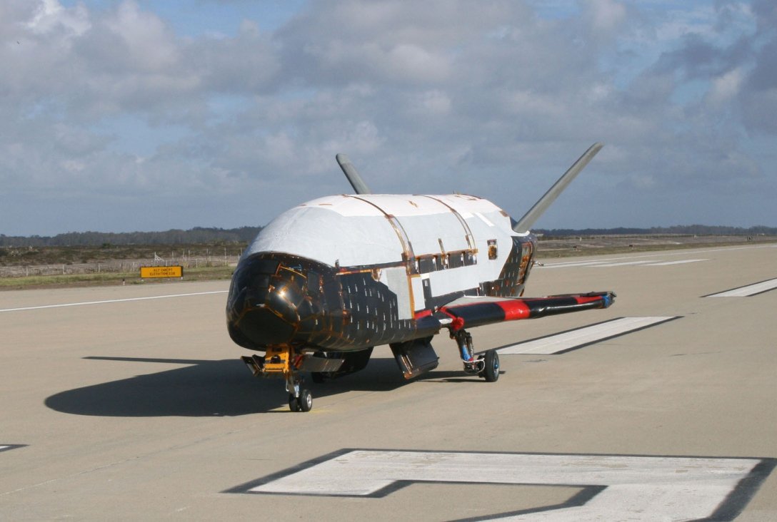 космический самолет X-37B